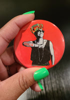 'Queen' Retro Button Pin